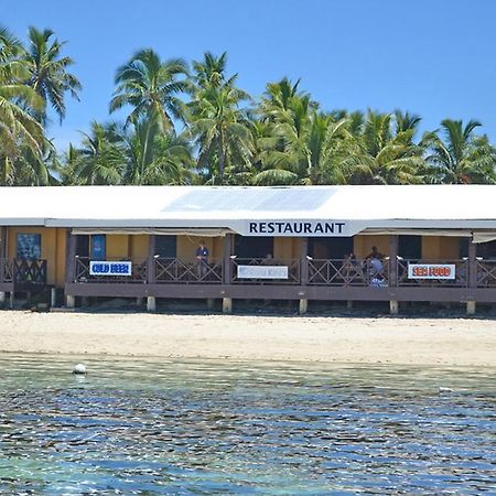 Ratu Kini Backpackers And Dive Resort Mana Island Exterior foto