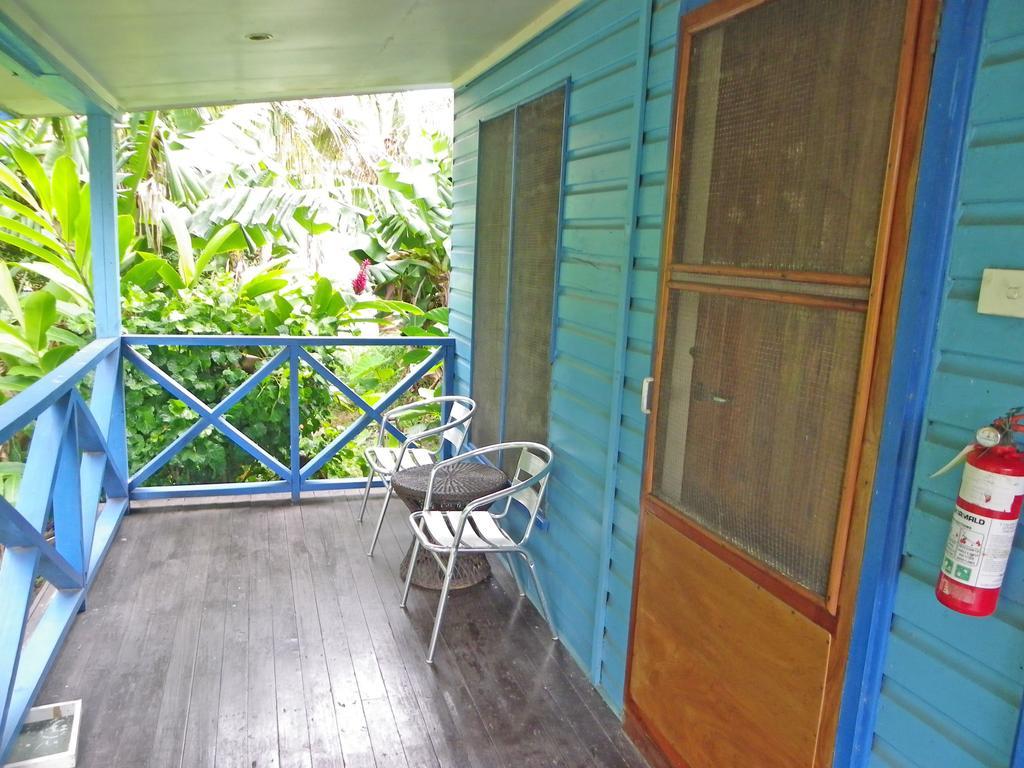 Ratu Kini Backpackers And Dive Resort Mana Island Quarto foto