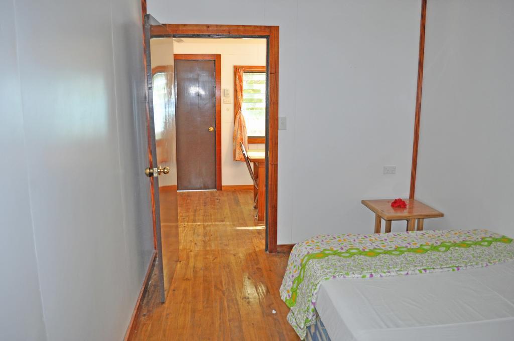 Ratu Kini Backpackers And Dive Resort Mana Island Quarto foto