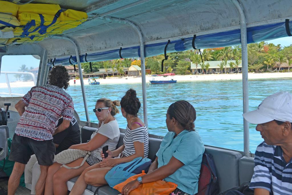 Ratu Kini Backpackers And Dive Resort Mana Island Exterior foto