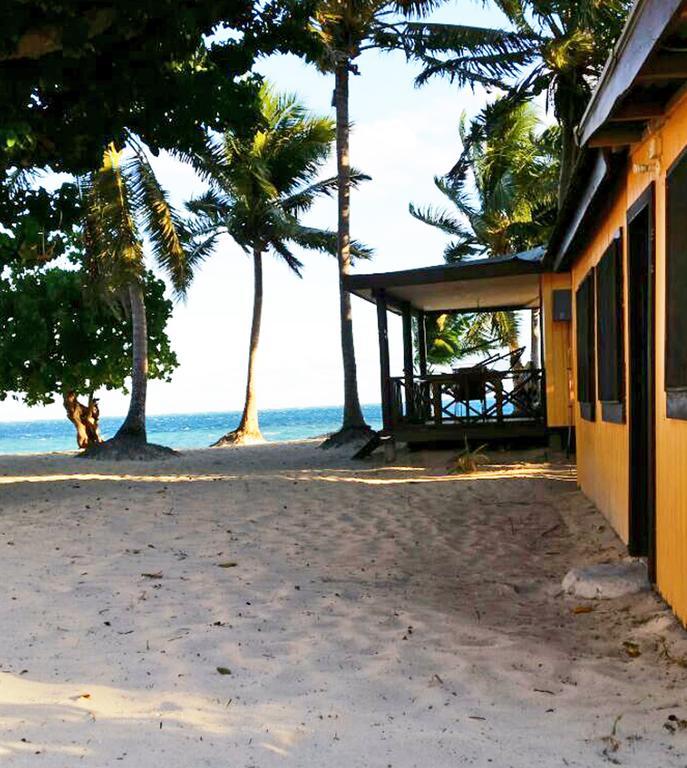 Ratu Kini Backpackers And Dive Resort Mana Island Exterior foto