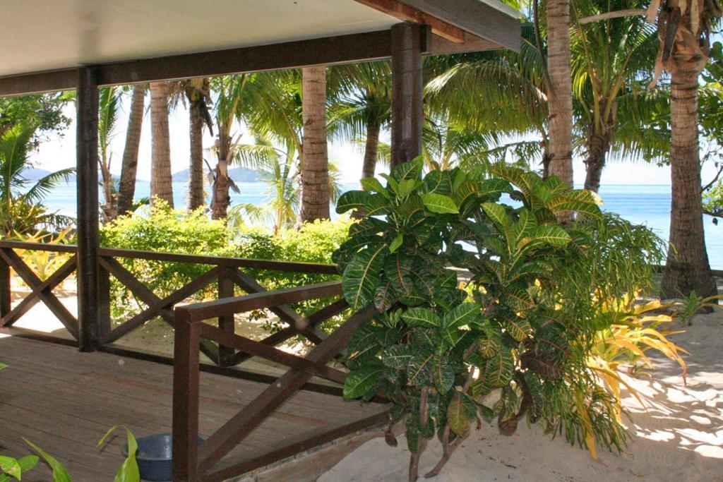Ratu Kini Backpackers And Dive Resort Mana Island Quarto foto