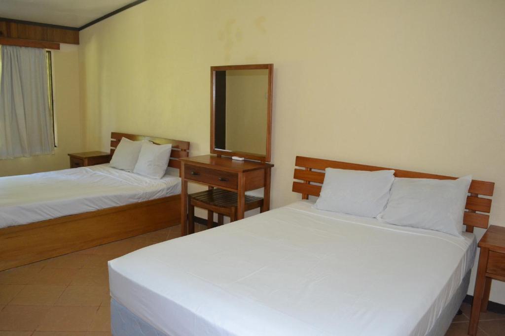 Ratu Kini Backpackers And Dive Resort Mana Island Quarto foto