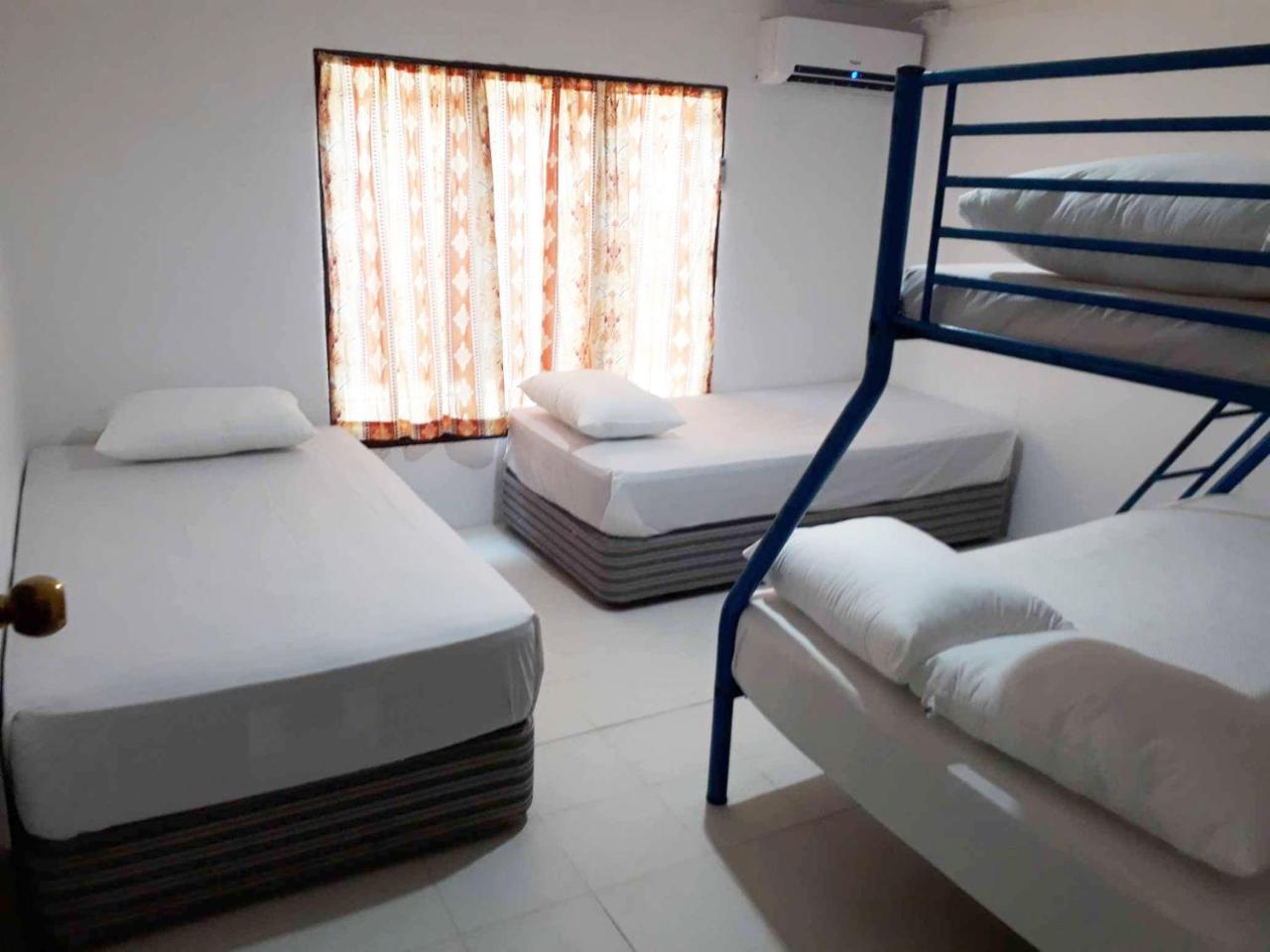 Ratu Kini Backpackers And Dive Resort Mana Island Exterior foto