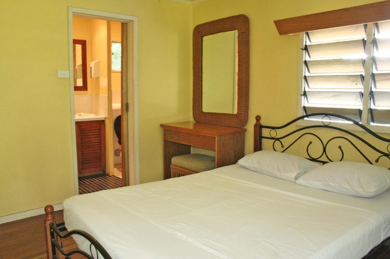 Ratu Kini Backpackers And Dive Resort Mana Island Quarto foto